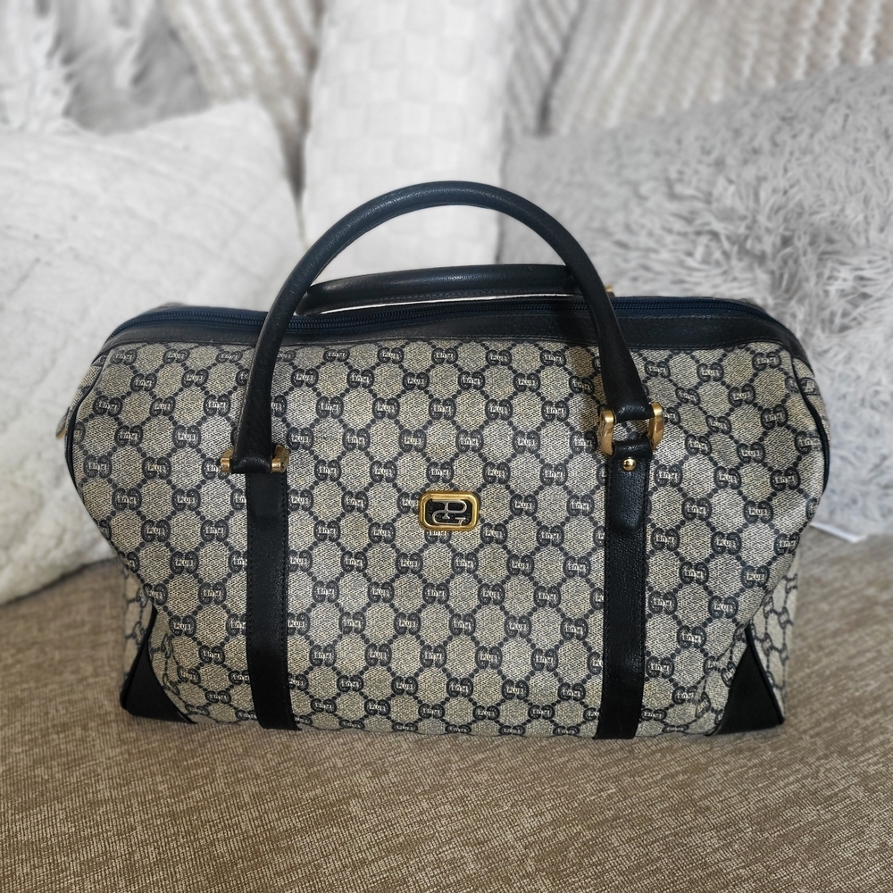 Gucci Plus Vintage GG Monogram Supreme Boston 40 Handbag Leather Royal Blue..